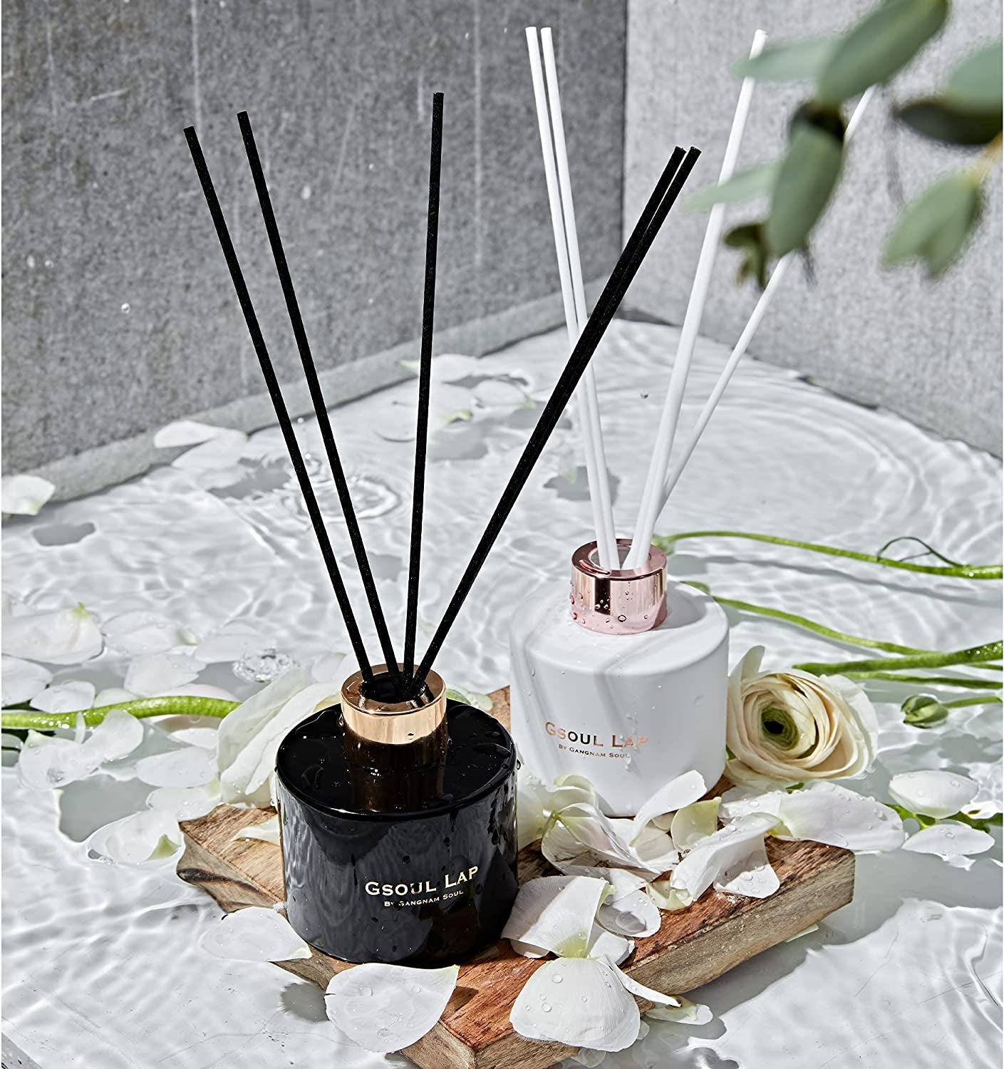 Vanilla & Baltic Amber Reed Diffuser Set/Fragrance Oil Diffuser Reeds/Scent Diffuser/Room Decor, Office Decor, Black Decor/Home Fragrance Products & Gifts