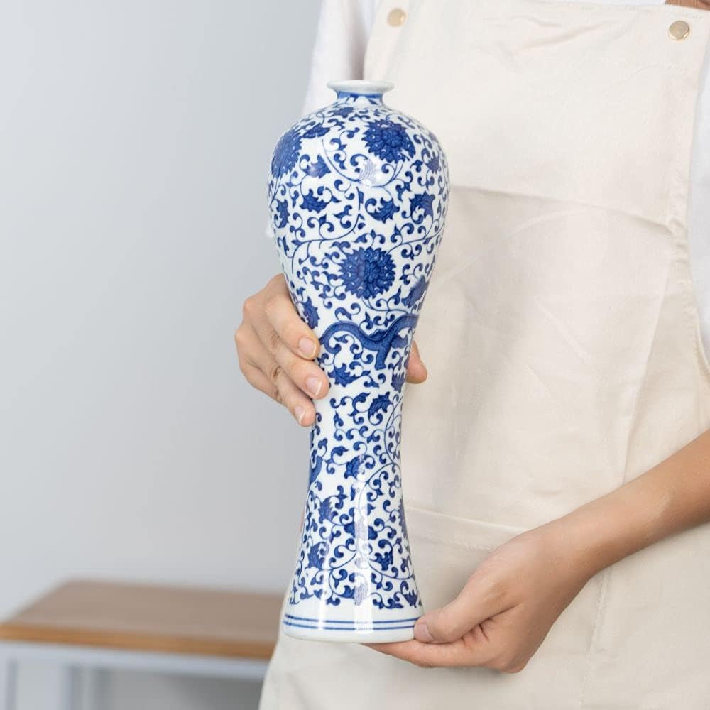 Antique Handmade Chinese Blue and White Porcelain Decorative Glazed Fish Tail Vase for Home Decor, Living Room