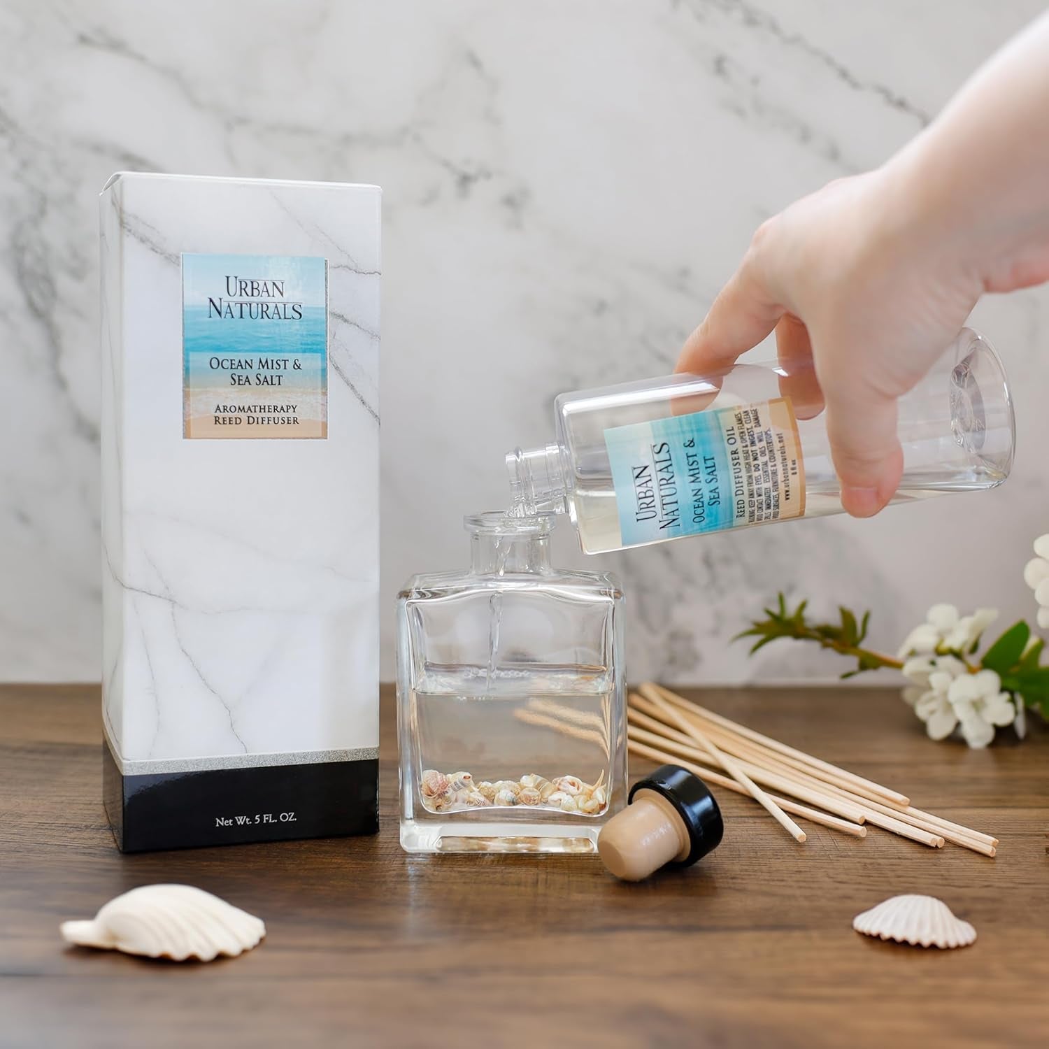 Cinnamon Vanilla Oil Reed Diffuser Set | Warm, Fresh Baked Cookies | Perfect Fall Scent! | Made W/Essential Oils | Great Kitchen Scent & Gift Idea | Eco-Friendly. Vegan.